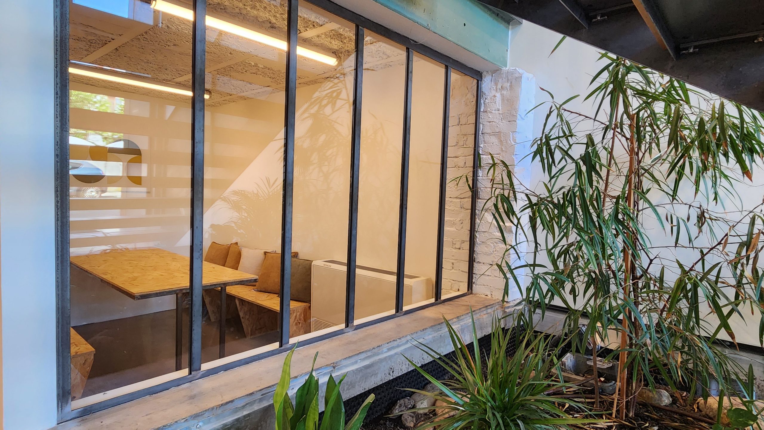 Salle de réunion à louer proche de Pierre-Bénite, à Oullins chez NOO, 100m du métro