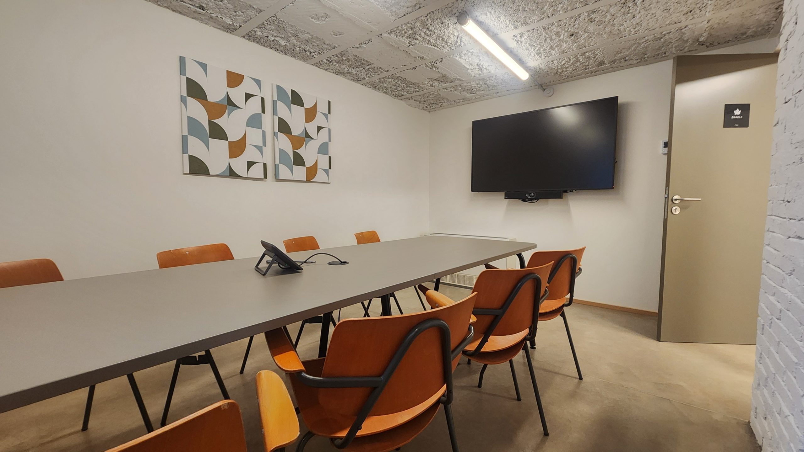 Location salle de réunion métro B Oullins – coworking NOO à 100 mètres de la station